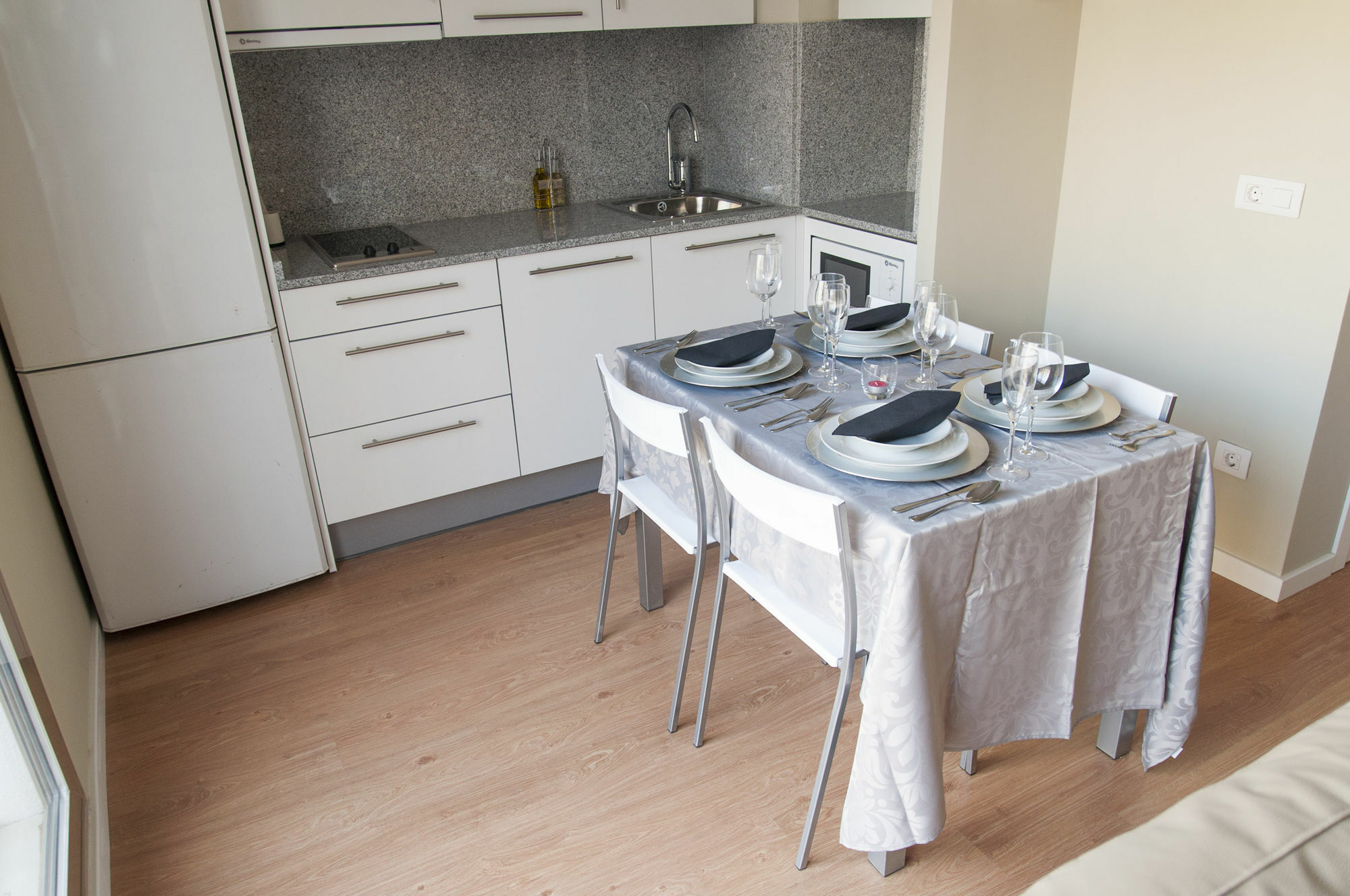 Premium Apartments บาเลนเซีย ภายนอก รูปภาพ